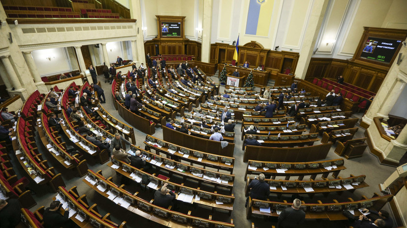 В Раде призвали Порошенко объяснить ситуацию с «хищениями в армии»