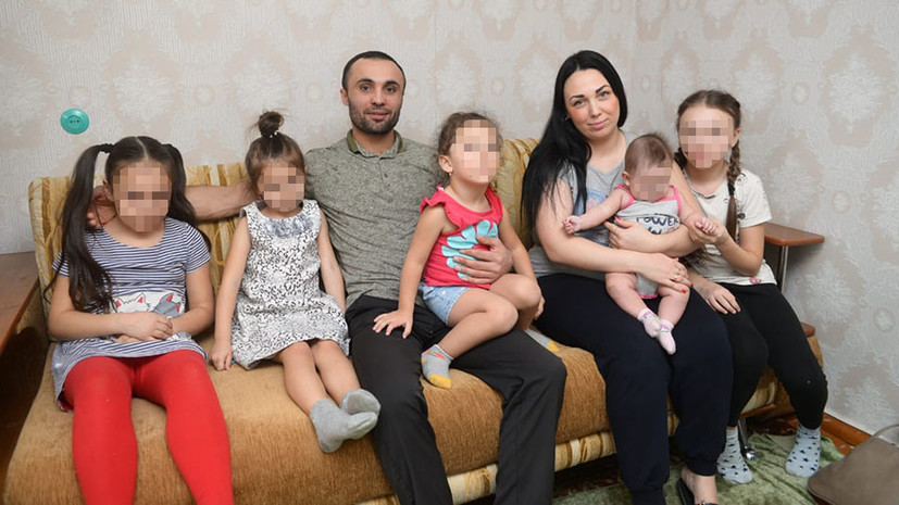 «Без гражданства не имеет права»: жителя Екатеринбурга, спасшего во время пожара троих детей, выселили из квартиры