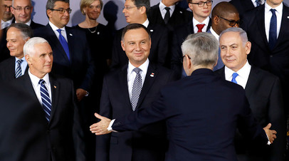 Вице-президент США Майк Пенс, лидер Польши Анджей Дуда и израильский премьер Биньямин Нетаньяху на саммите в Варшаве 
