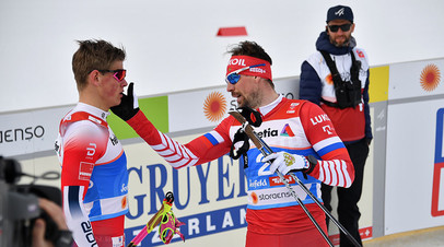 Норвежец Йоханнес Клебо и россиянин Сергей Устюгов после полуфинального забега