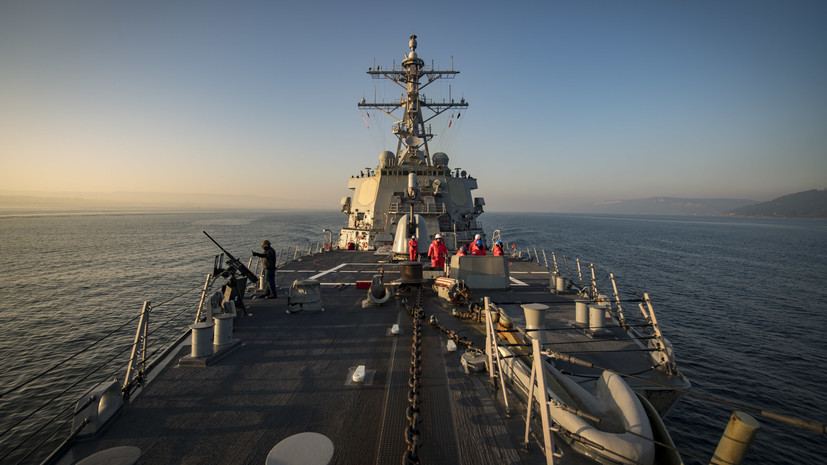 Опубликованы кадры встречи «Адмирала Эссена» и эсминца США в Босфоре