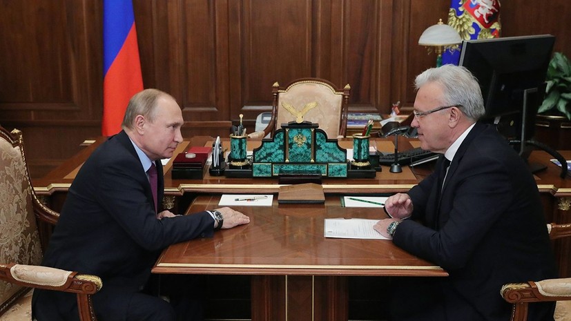 Путин обсудил с главой Красноярского края развитие транспортной системы