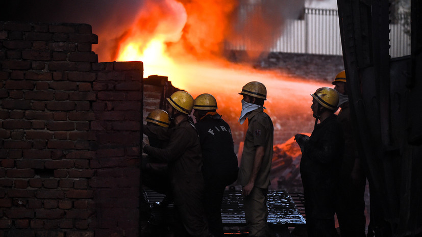 В Индии произошёл пожар в офисном здании