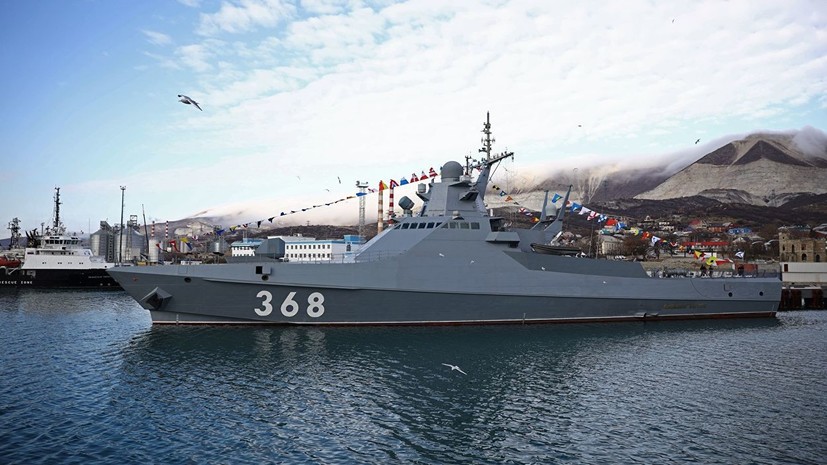 Экипаж корабля «Василий Быков» отработал стрельбы в Чёрном море