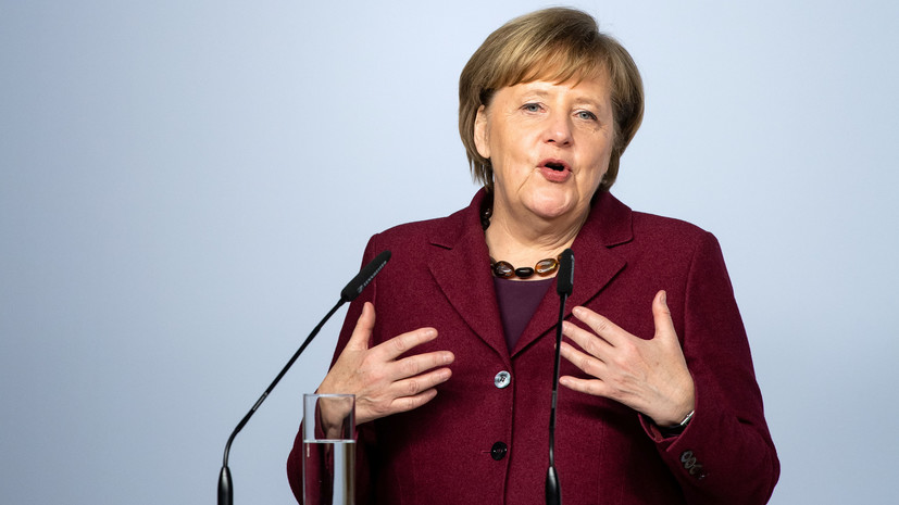Экс-глава МИД Германии допустил досрочную отставку Меркель