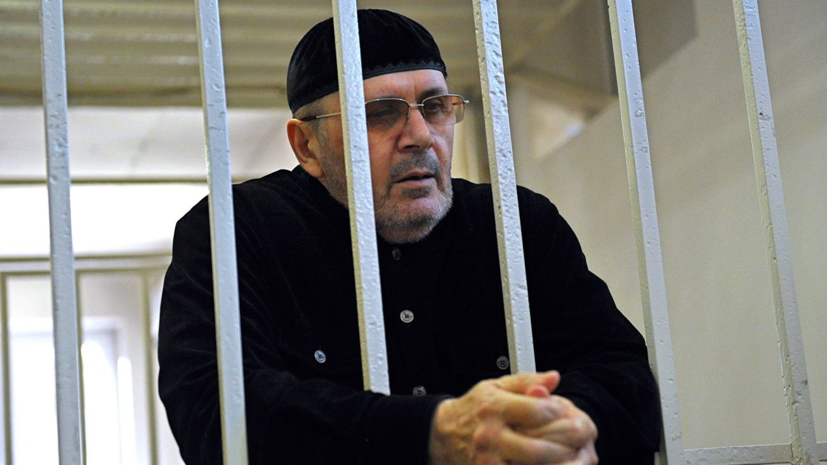 Обвинение попросило четыре года колонии для правозащитника Титиева