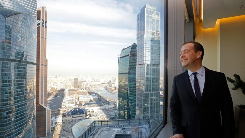 Медведев не исключил использование новой площадки в Москва-Сити для переговоров