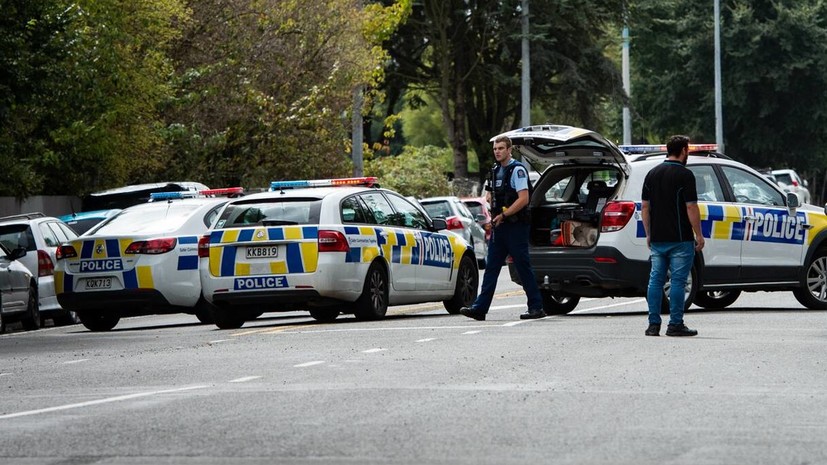В новозеландском Окленде полиция произвела контролируемые взрывы