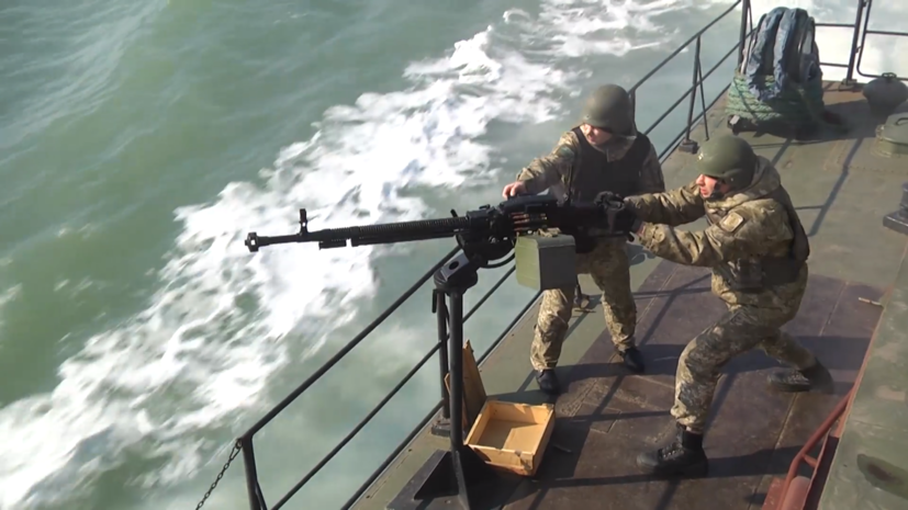 Украинские военные провели учения в Азовском море