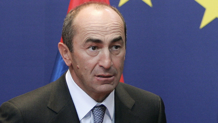 Суд оставил под арестом экс-президента Армении Кочаряна