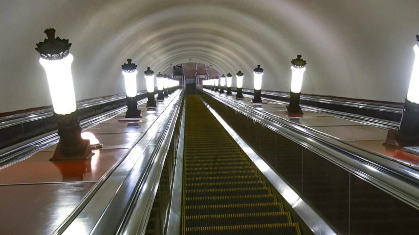 В Москве поменяют эскалаторы ещё на девяти станциях метро
