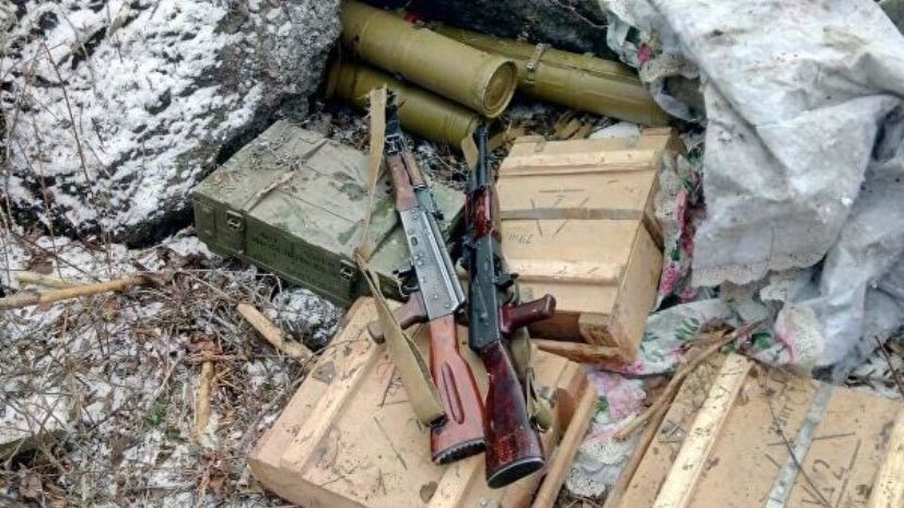 В ЛНР рассказали о найденном в Донбассе оружейном тайнике