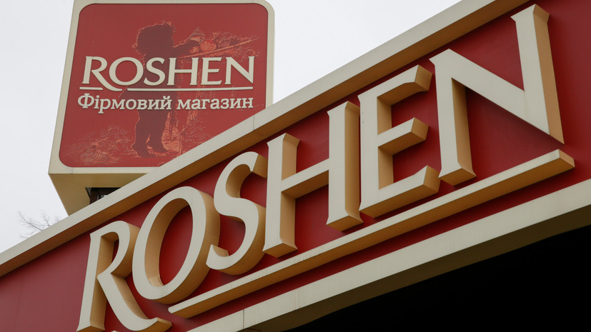 В Киеве неизвестные подожгли магазин Roshen