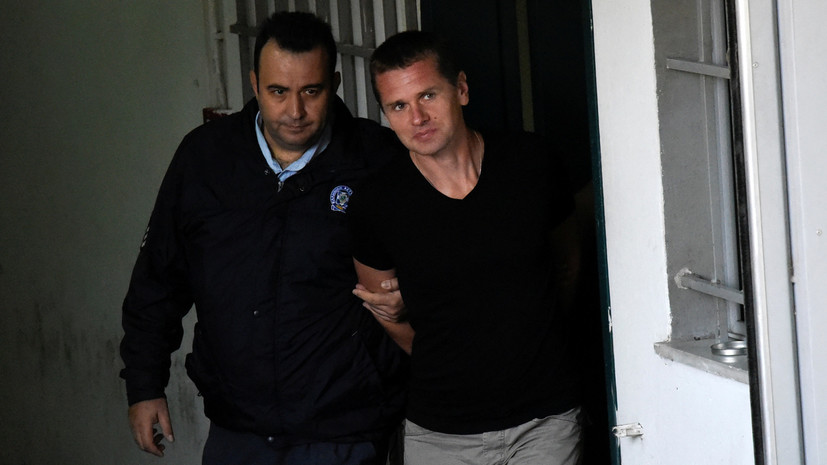 Суд в Греции объявил перерыв в слушаниях по делу Винника