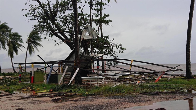 На севере Австралии объявили режим ЧС и эвакуацию из-за мощного циклона
