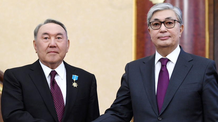 Назарбаев и Токаев благословили молодожёнов