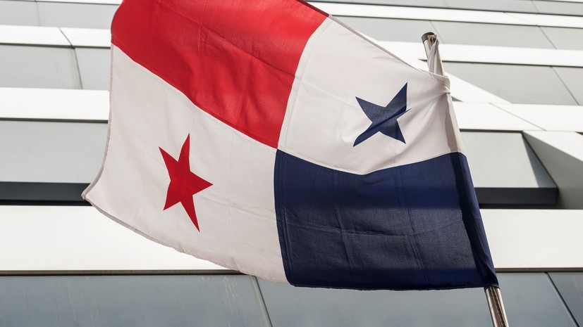 Панама лишила аккредитации 14 венесуэльских дипломатов