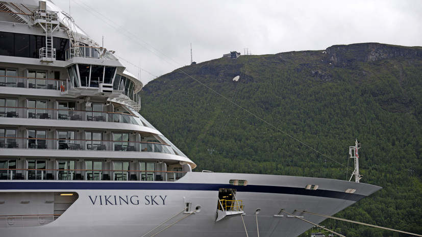 Лайнер Viking Sky доставили в порт Молде