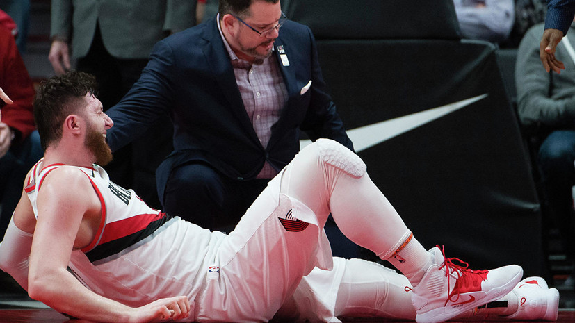 Баскетболист «Портленда» сломал ногу в матче НБА