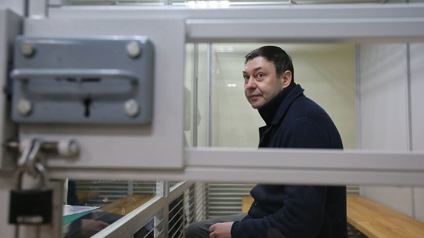 Вышинского доставили в Подольский суд Киева