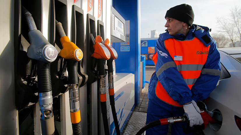 Весеннее решение: правительство и нефтяники договорились продлить заморозку цен на бензин