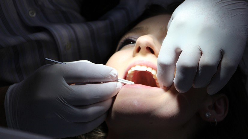 В Петербурге проверяют сообщения о некачественных услугах в стоматологической клинике