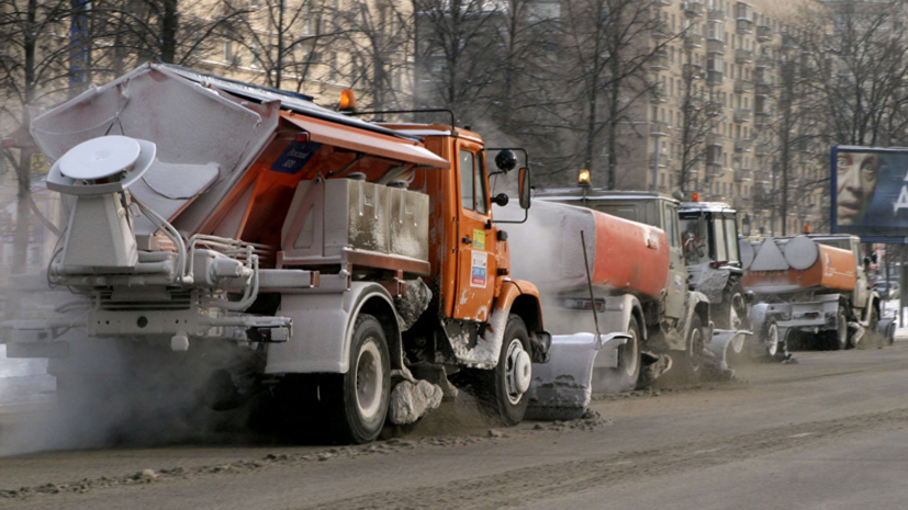 В Петербурге планируют закупить технику для уборки улиц на 3 млрд рублей