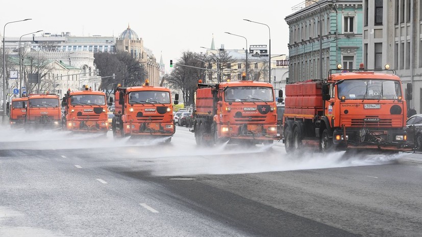 Московские дороги после зимы помоют шампунем