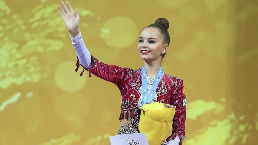 Арина Аверина завоевала золото в многоборье на этапе Гран-при по художественной гимнастике