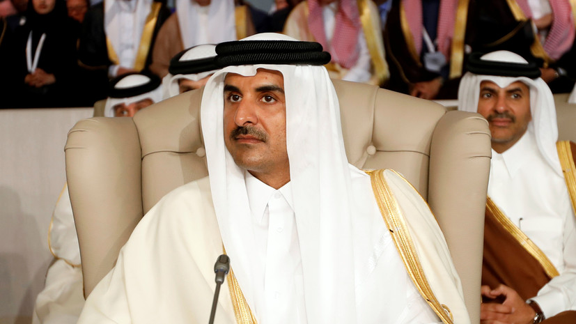 Эмир Катара покинул саммит ЛАГ в Тунисе без объяснения причин