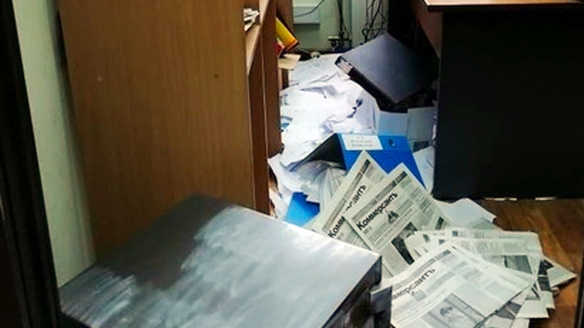 Подозреваемый в погроме офиса «Коммерсанта» на Урале отпущен под подписку