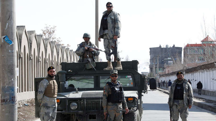 В Афганистане восемь полицейских погибли при нападении талибов