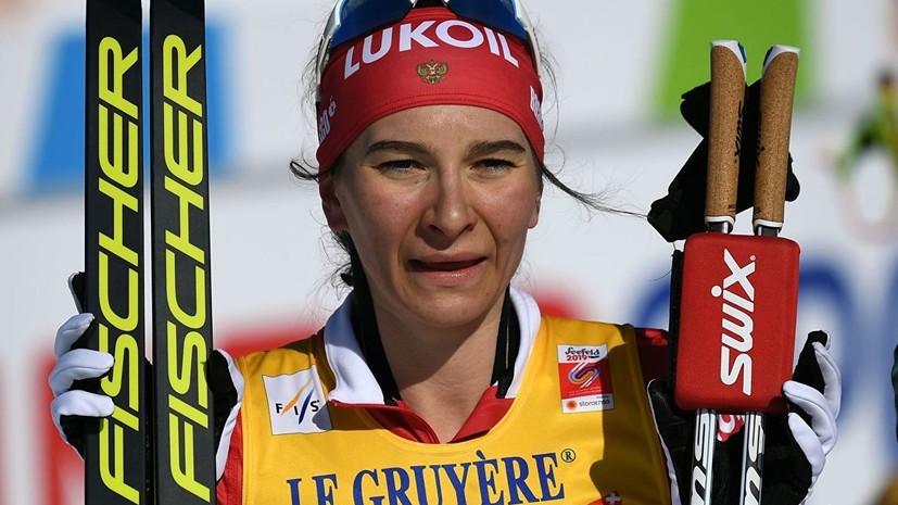 Непряева выиграла золото ЧР по лыжным гонкам на дистанции 10 км свободным стилем