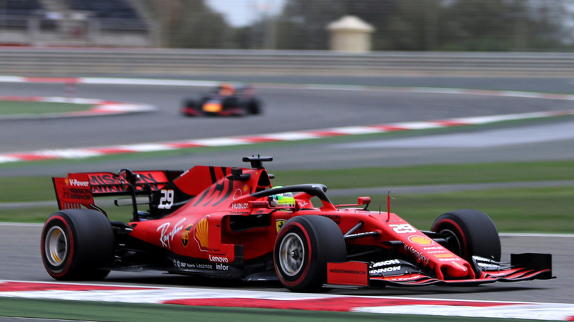 Шумахер стал вторым в первый день тестов «Формулы-1» в Бахрейне