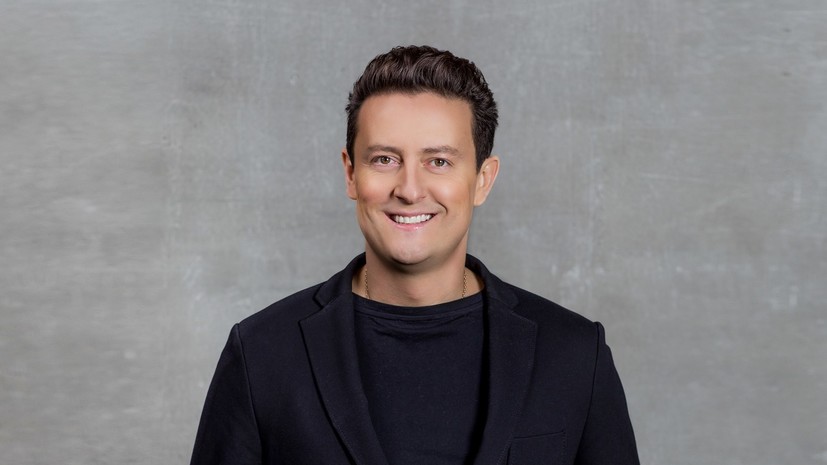 Известный актёр станет лицом программы о российском хоккее