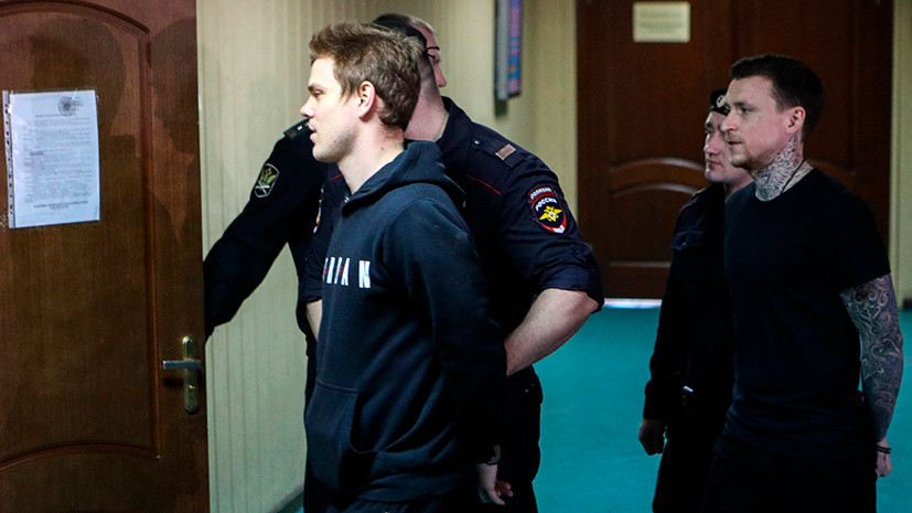 «Нет веских причин менять меру пресечения»: Пресненский суд продлил арест Кокорина и Мамаева до 25 сентября