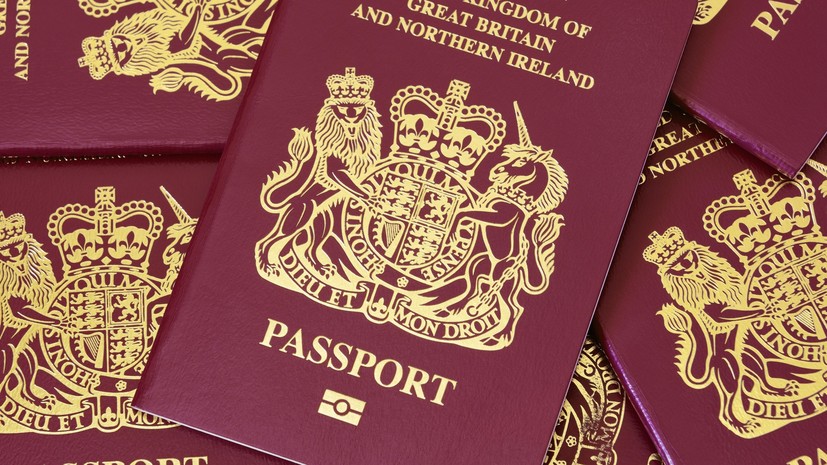 В Великобритании стали выпускать паспорта без надписи «Европейский союз»