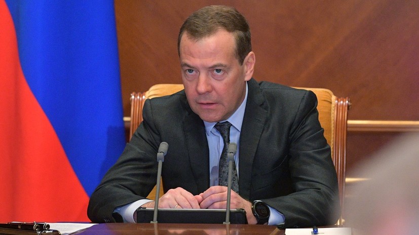 Медведев выразил соболезнования в связи со смертью Ковалёва