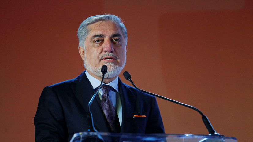 Премьер Афганистана призвал Россию помочь в переговорах с талибами