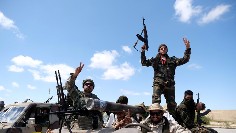 СМИ узнали о взятии армией Хафтара военного лагеря Ярмук