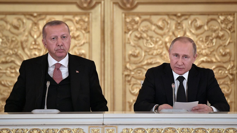 Путин рассказал о работе по либерализации визового режима с Турцией