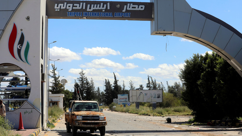 СМИ: Армия Хафтара вновь нанесла удары по позициям лояльных ПНС войск в Триполи