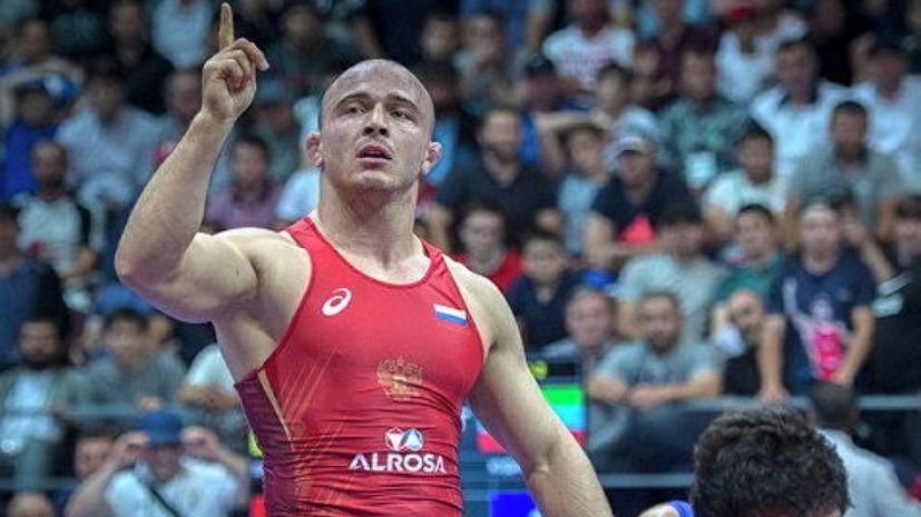 Борец Валиев завоевал золото чемпионата Европы