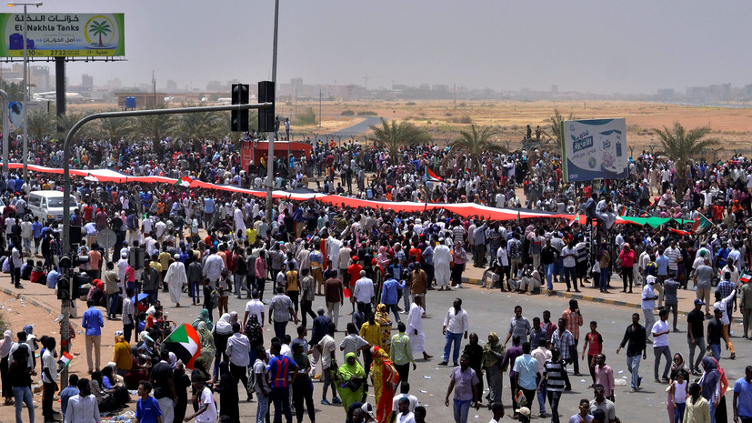 В Судане планируют ввести комендантский час в ночное время