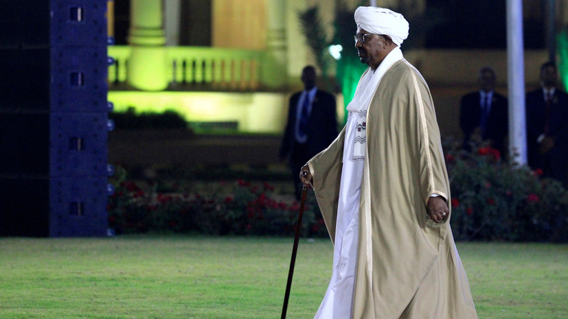 Военный совет Судана заявил, что не будет выдавать аль-Башира МУС