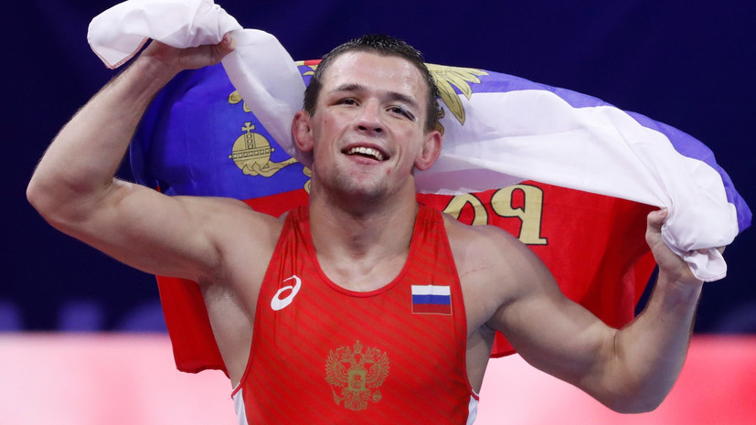 Борец Сурков завоевал бронзовую медаль ЧЕ