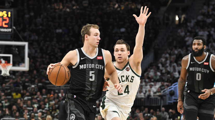 Дабл-дабл Адетокунбо помог «Милуоки» разгромить «Детройт» в плей-офф НБА