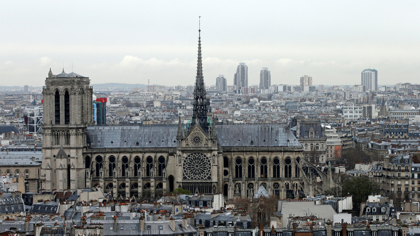 Терновый венец из Нотр-Дама перевезён в мэрию Парижа