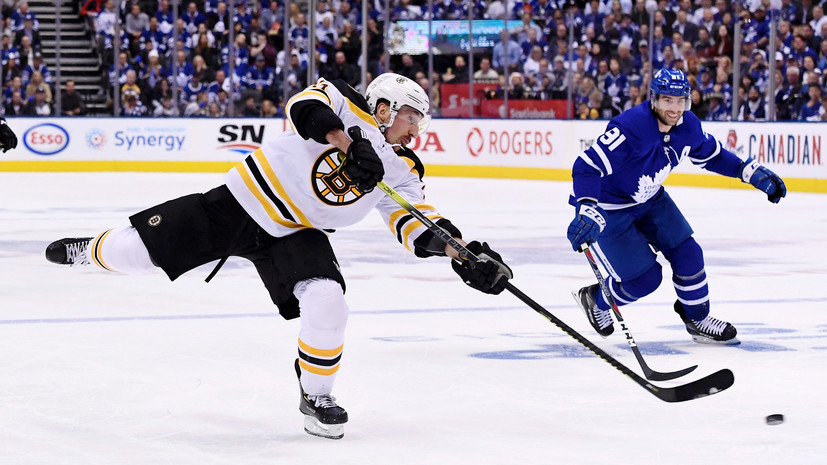 «Бостон» одолел «Торонто» в матче плей-офф НХЛ