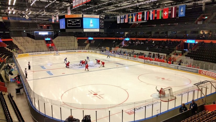 Сборная России победила Словакию на старте ЮЧМ по хоккею